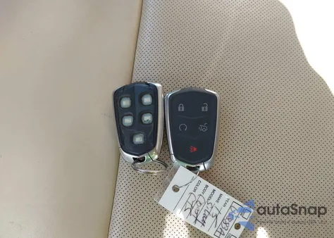 2015 Cadillac Cts Luxury z USA, uszkodzony, nr VIN 1G6AX5SX8F0114069